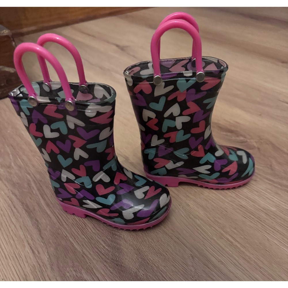 Capelli New York Kids Heart Print Rain Boots Black Pink Purple Teal Size 4/5
